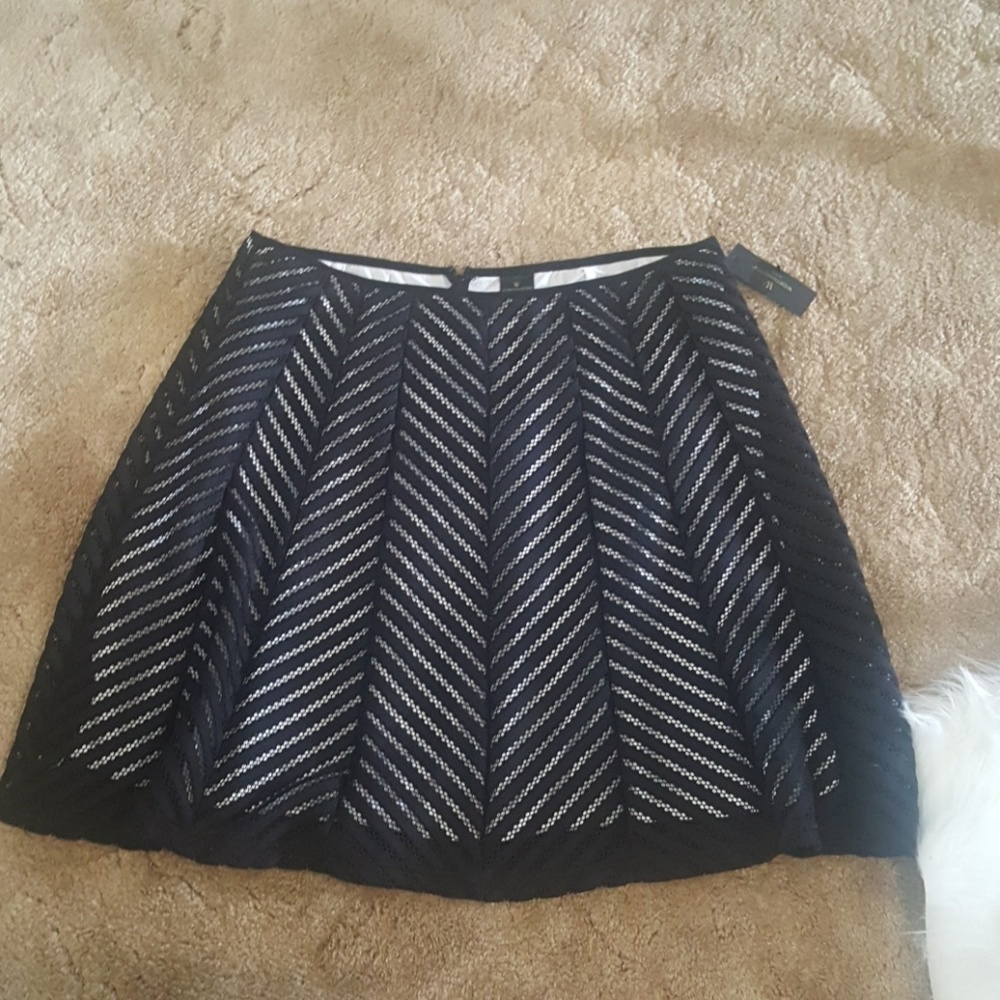 Layered chevron skirt nwt